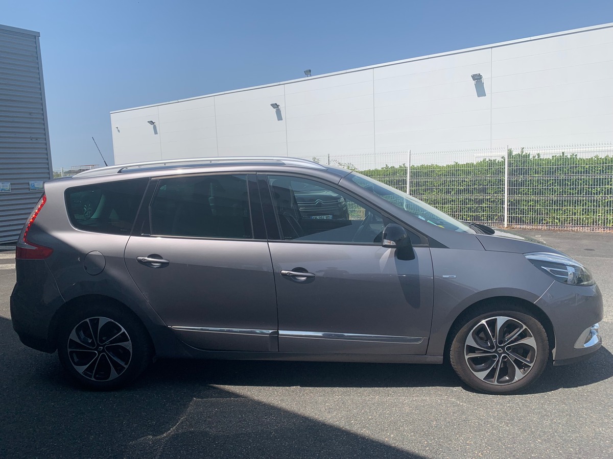 RENAULT Grand Scenic 130 chevaux | BOSE | 7 Places | Caméra de recul | Régulateur de vitesse | GPS