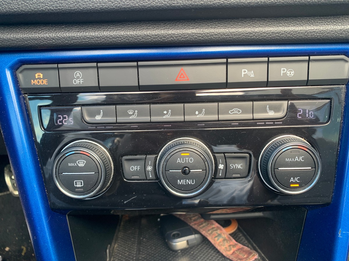 Volkswagen T-Roc Cabriolet 150 ch | R-line | Caméra de recul | Apple car play | Régulateur vitesse