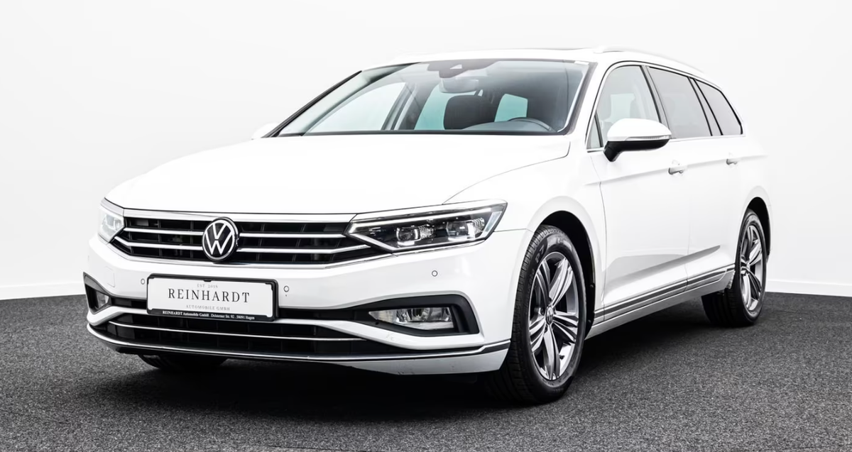 Volkswagen Passat SW VIII 2.0 TDI EVO 200ch Elegance 4Motion DSG7 Toit ouvrant Attelage