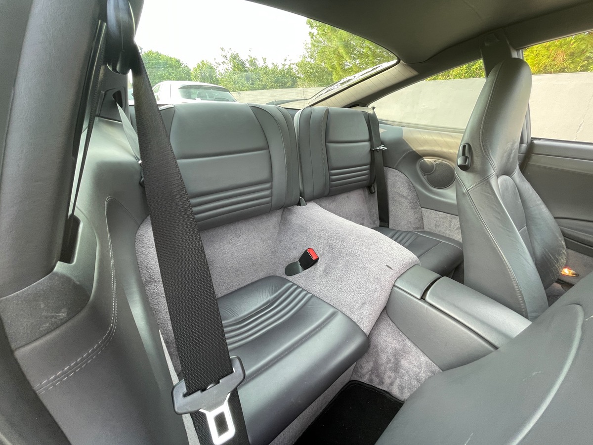 Porsche 911 Carrera coupé (996) 3.4L 301 CH