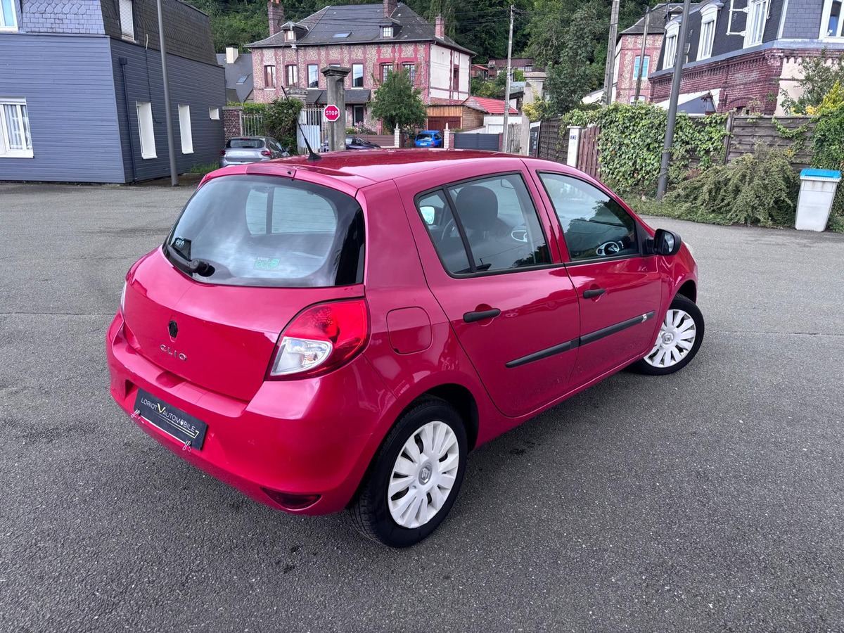 RENAULT Clio III 1.2 75cv - Première main - Garantie