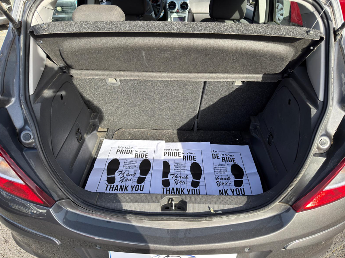 Opel Corsa 1.3 cdti 75ch 5 portes GPS / Aide au stationnement / Clim /