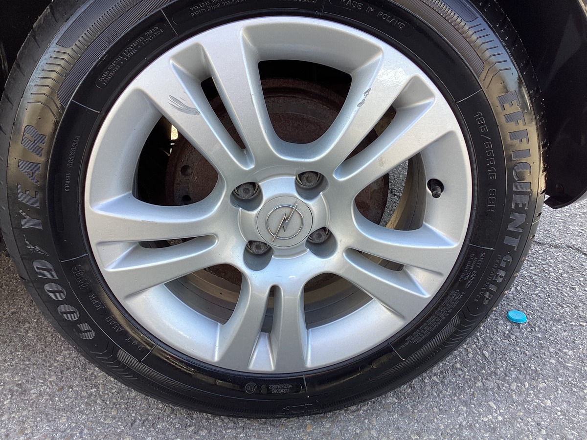 Opel Corsa 1.4 ACTIVE