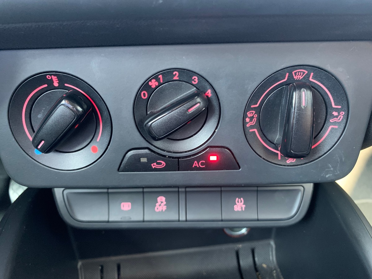 Audi A1 90 chevaux | Régulateur de vitesse | GPS |  Bluetooth | Climatisation | 3 Portes