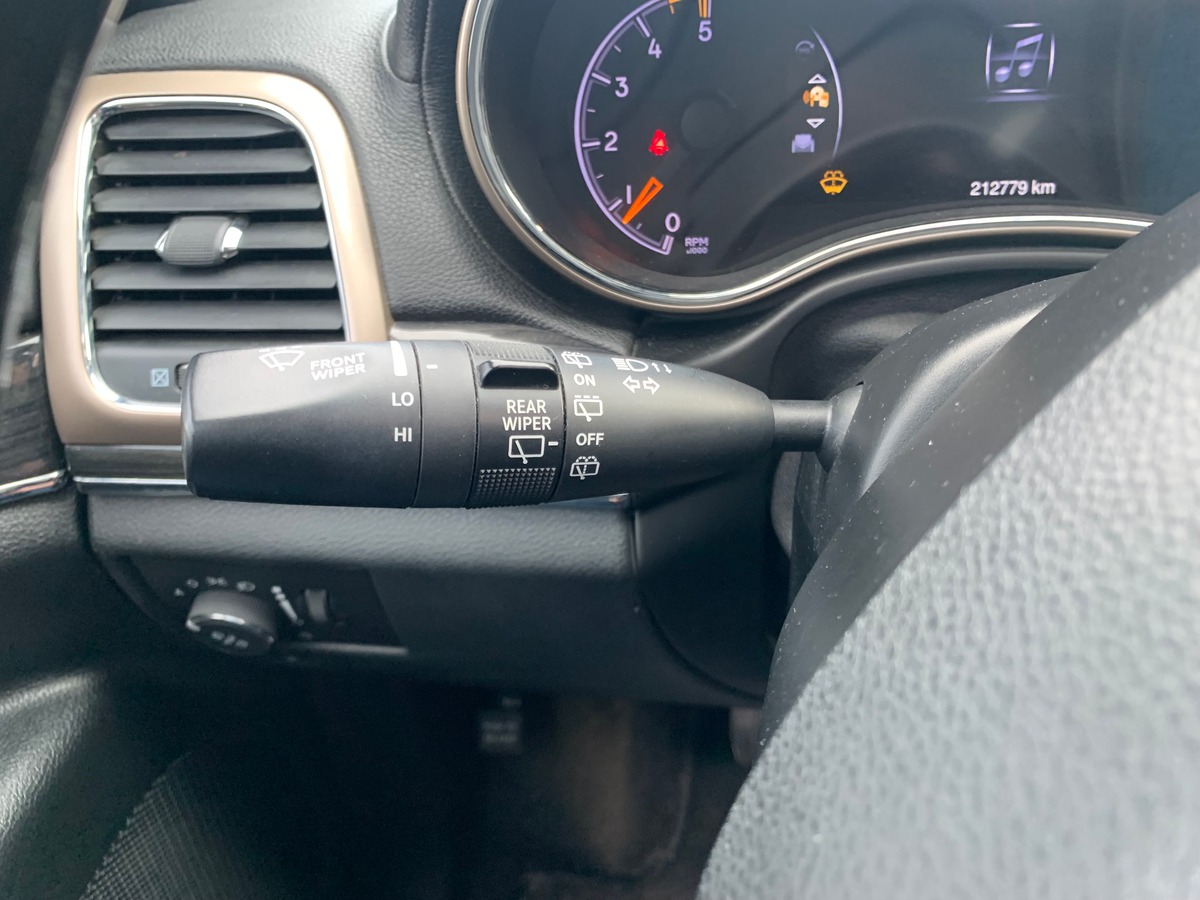 Jeep Grand Cherokee 250 ch | Overland | Toit ouvrant panoramique | Caméra de recul | Attelage