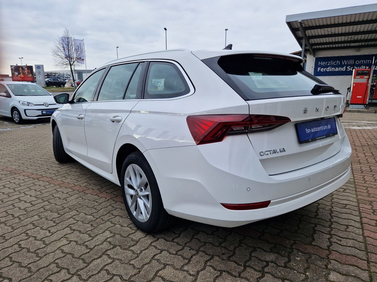 Skoda Octavia Combi 2.0 TDI 116ch Style DSG7 Attelage