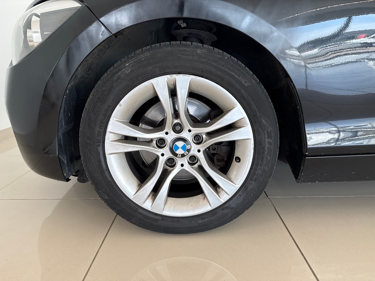 Bmw Série 1 SPORT 118i 1.6 i 16V 170 cv (F20) 5 portes