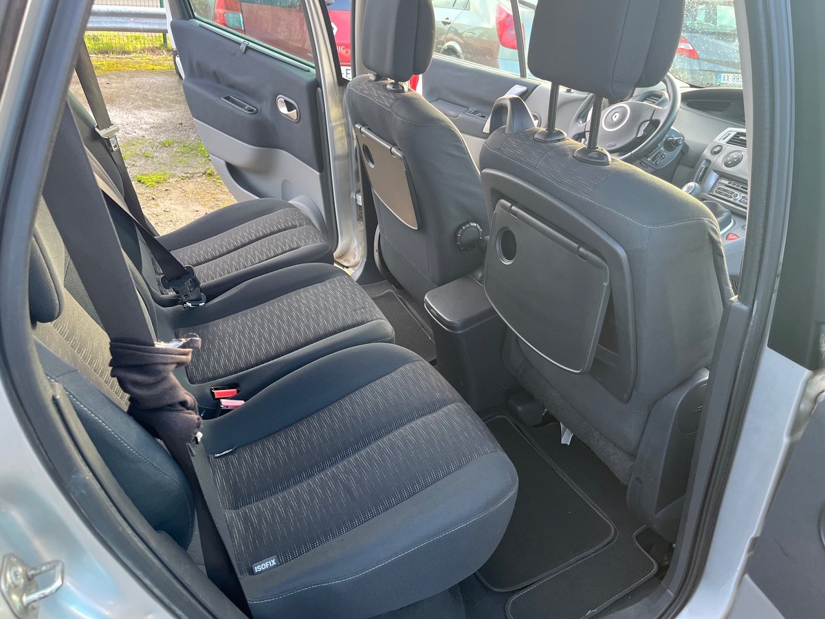 RENAULT Grand Scenic 2.0  dci