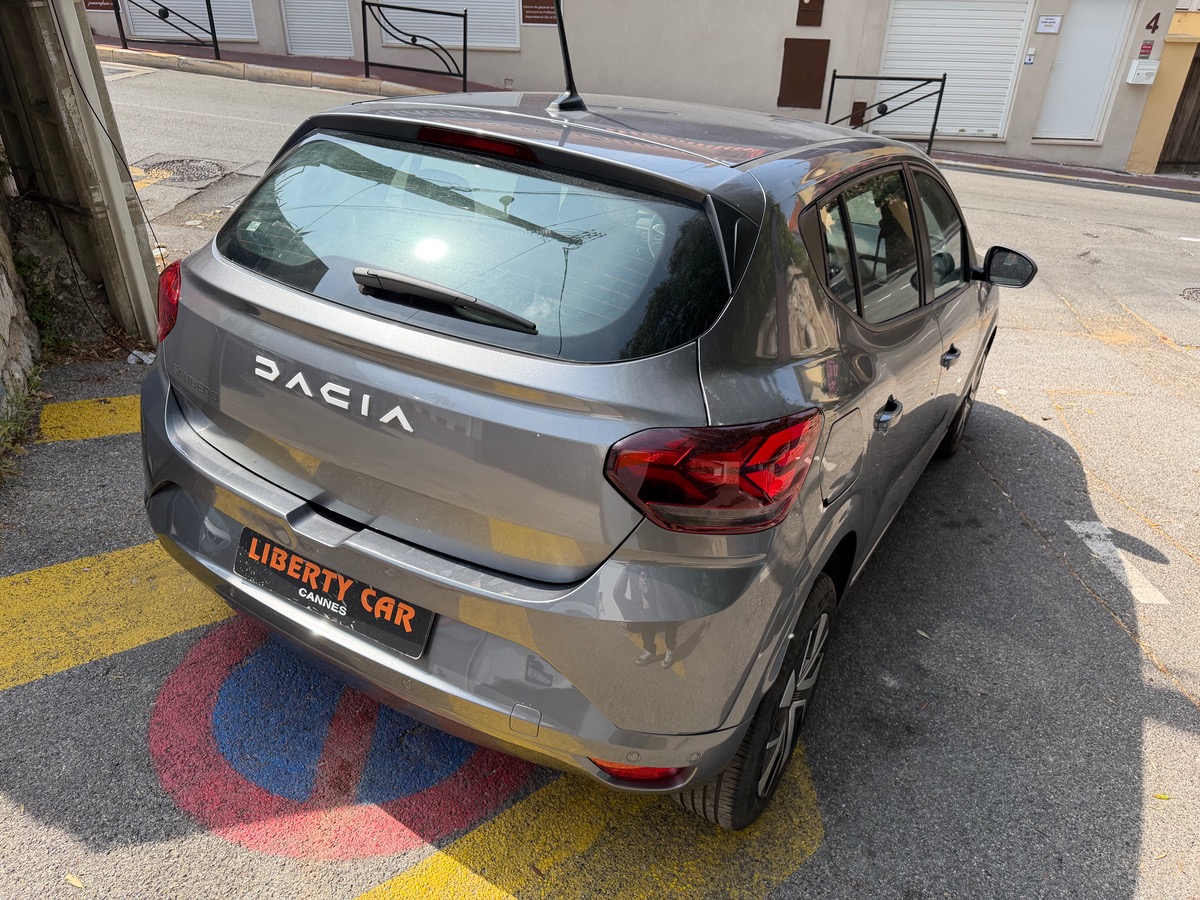 Dacia Sandero TCE 90 CV / CarPlay / Caméra de recul /Radar Avant et Arrière/ Clim