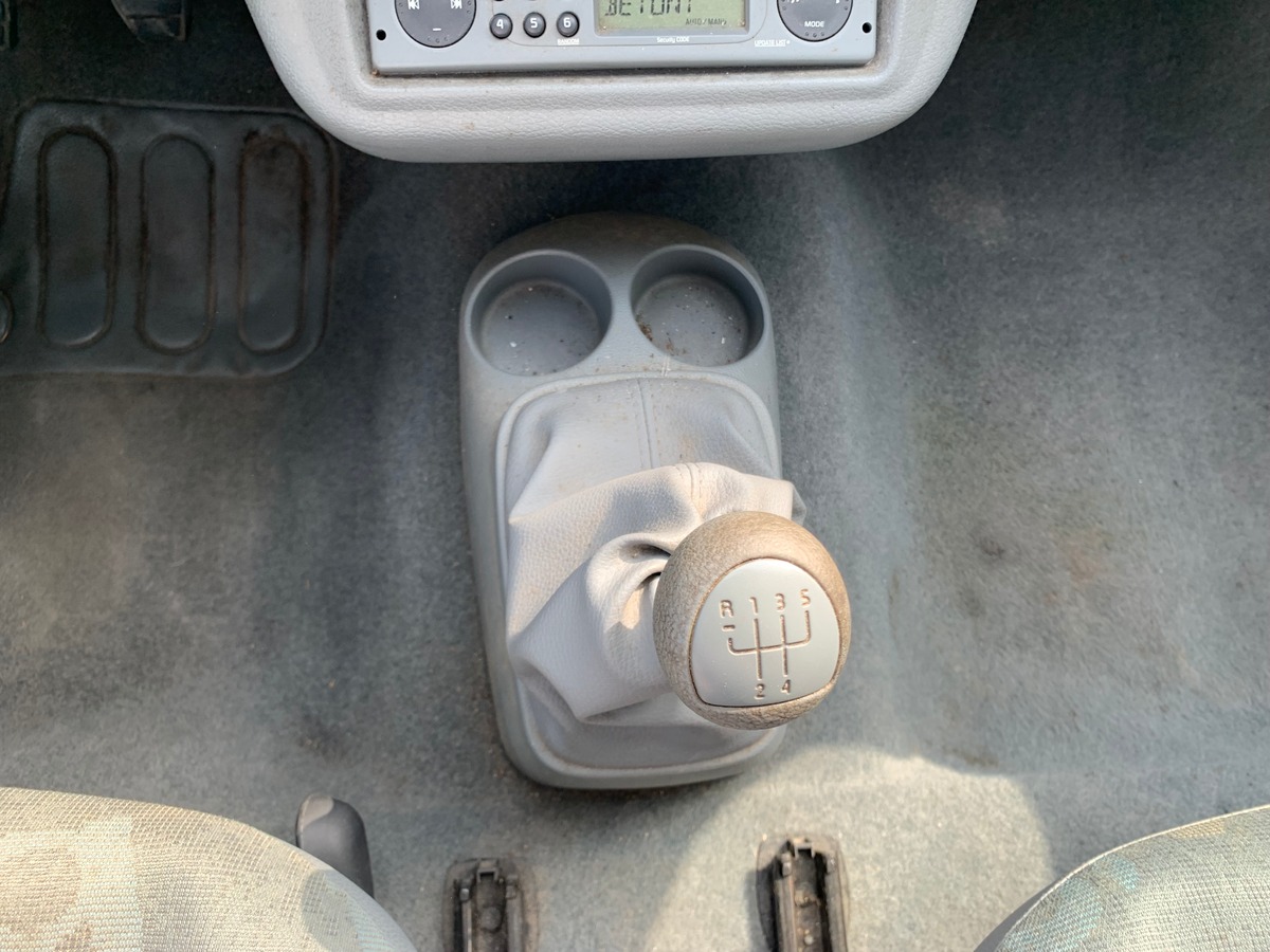 RENAULT Twingo 75 chevaux | Climatisation | Vitres électriques | Roue de secours | Radio CD