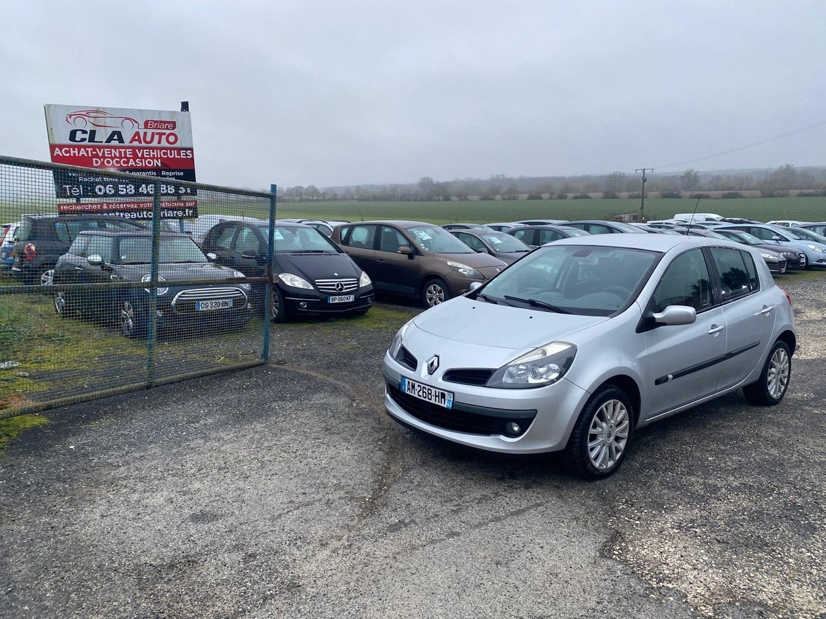 RENAULT Clio 1.5 dci 105cv 11/2006 dynamique 