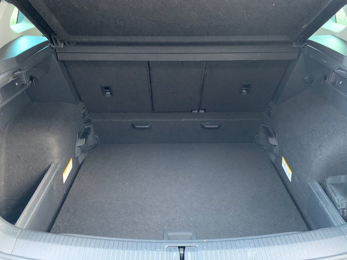 Volkswagen Tiguan CARAT TDI 150 DSG7 UU