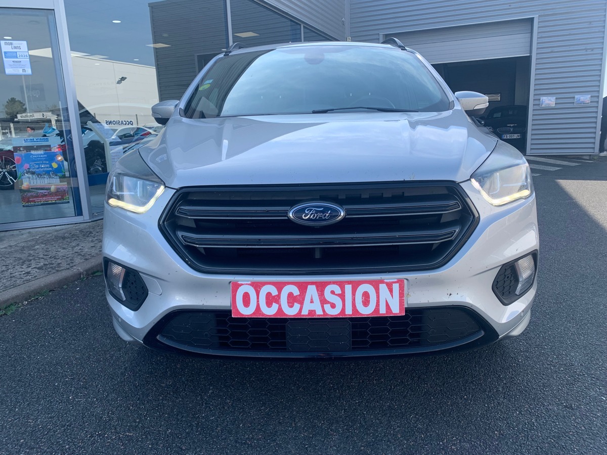 Ford Kuga 120 chevaux | St-Line | Caméra de recul | Attelage | GPS | Coffre assisté électriquement