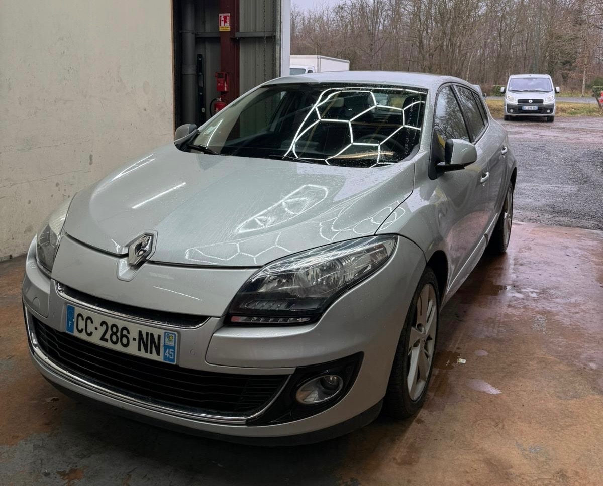 RENAULT Megane iii dci 110cv  BVA