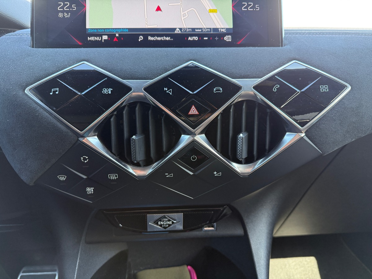 DS DS 3 CROSSBACK 130 BLUEHDI EAT8 PERFORMANCE LINE, SUIVI COMPLET, CARPLAY