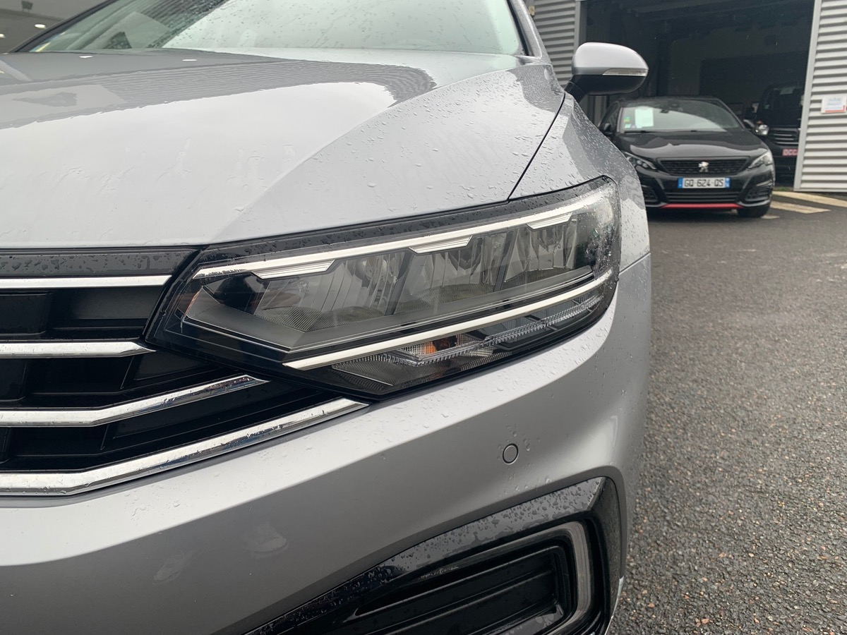 Volkswagen Passat 218 ch | GTE | Combiné instruments digital | Assistant Feu de Route