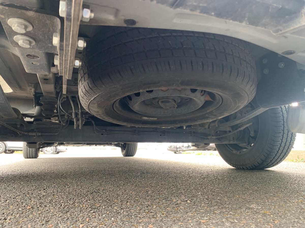 Ford TRANSIT 130 ch | Attelage | Régulateur de vitesse | Bluetooth | Plancher bois et latérale