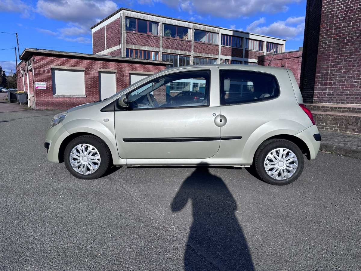 RENAULT Twingo 2 1.2i - Distribution OK - CT OK