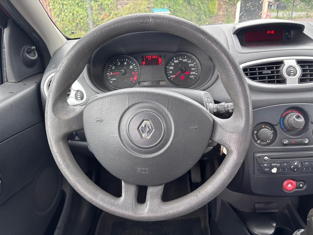 RENAULT Clio III 1.2 75cv - Première main - Garantie