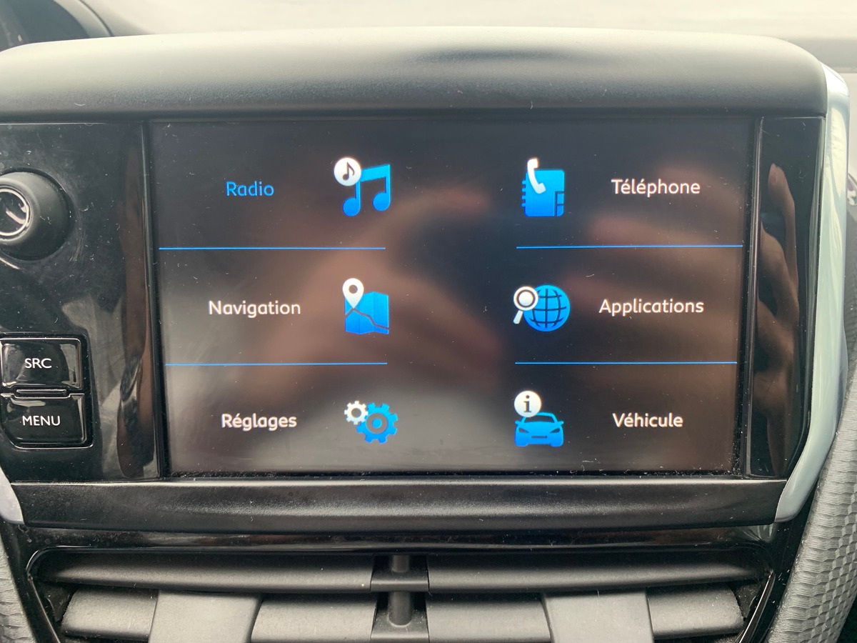 Peugeot 208 110 ch | GT Line | Régulateur de vitesse | Apple car Play Android Auto