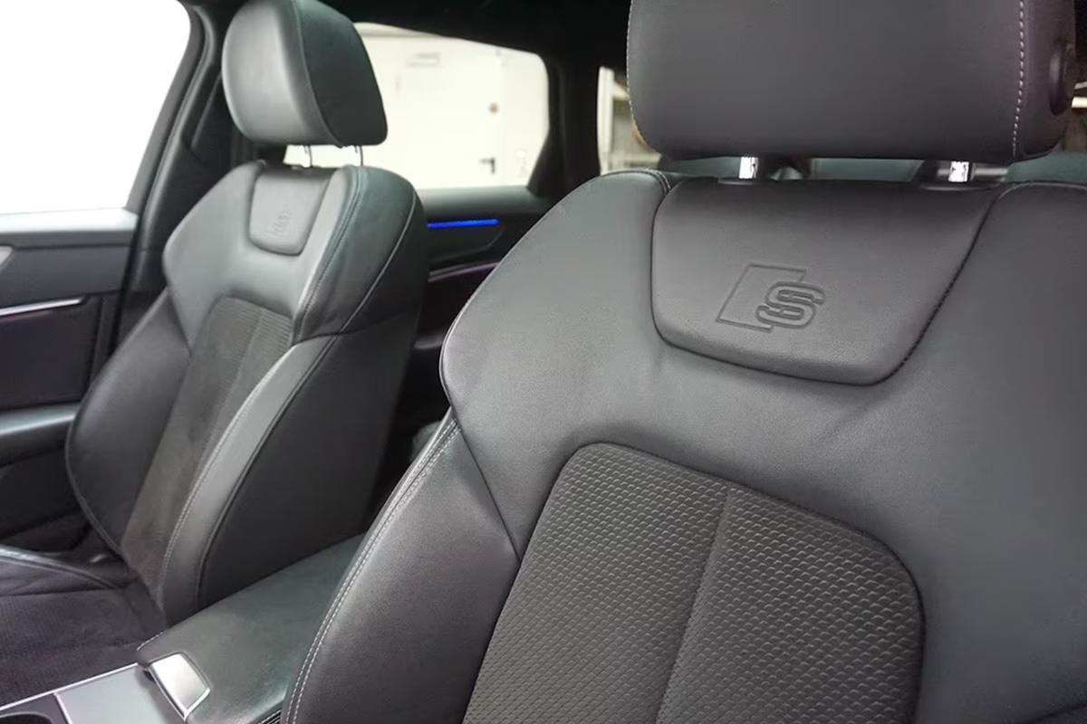 Audi A6 Avant V 40 TDI 204ch S line quattro S tronic 7/Bang&Olufsen/Toit ouvrant/Attelage/Caméra