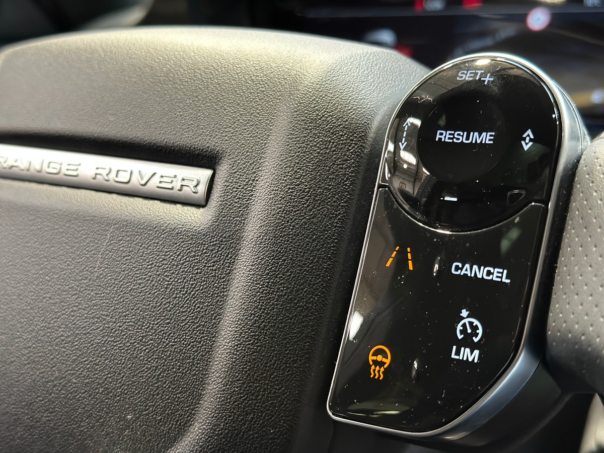 Land-Rover Range Rover Evoque D 180 HSE R-DYNAMIC - OPTIONS  +++ (D180)