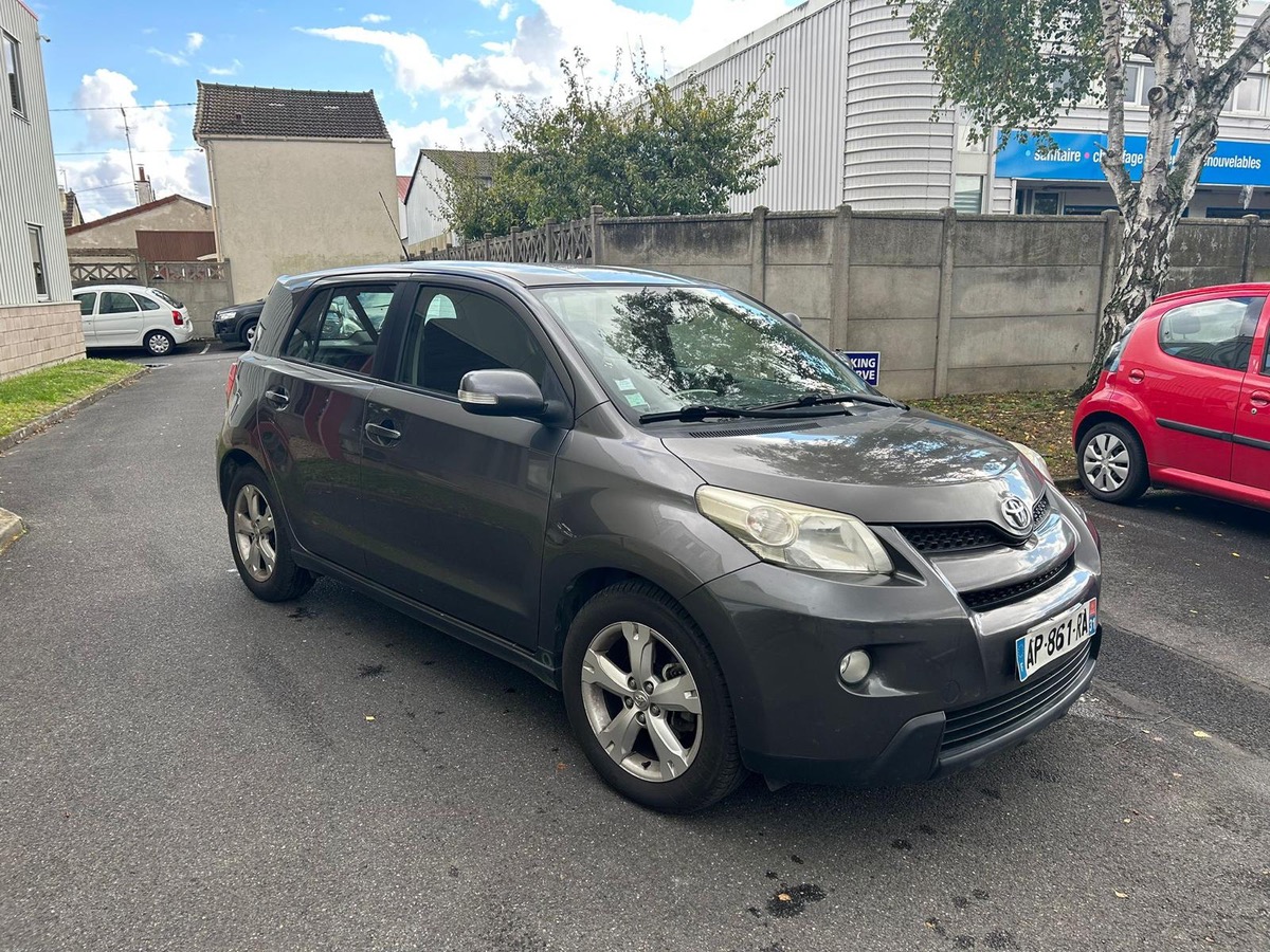 Toyota Urban Cruiser 90 D-4D Life styles en 4 X sans frais CBL