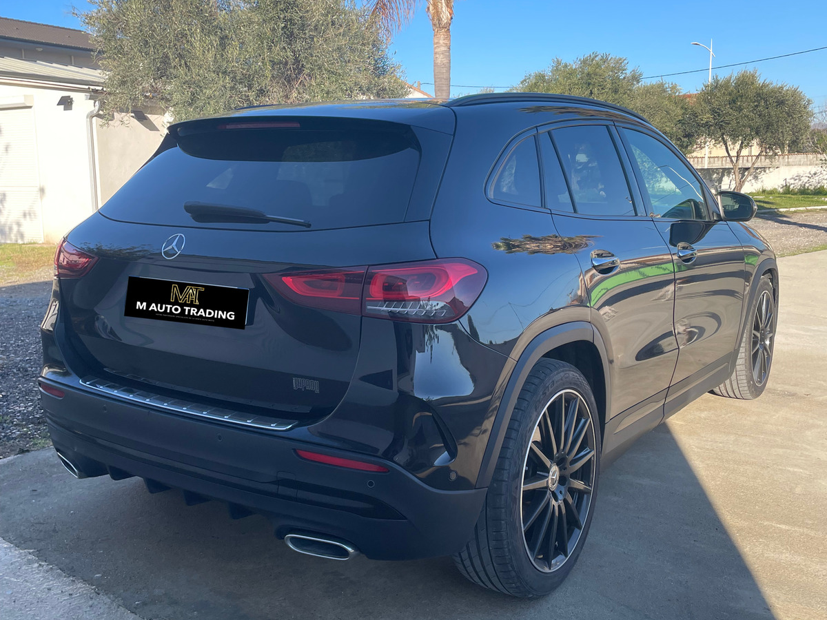 Mercedes Benz GLA 200 AMG