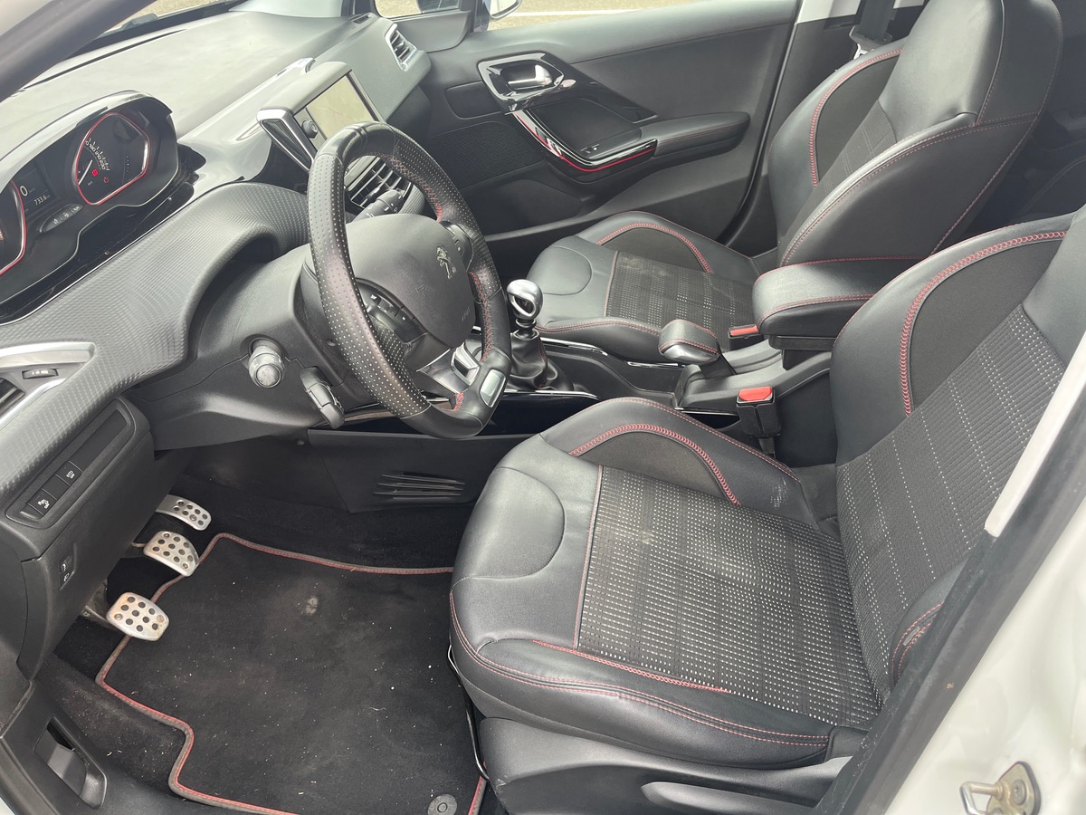 Peugeot 2008 1.6 BlueHDi 120ch GT Line S&S, CAMERA DE RECUL, GPS