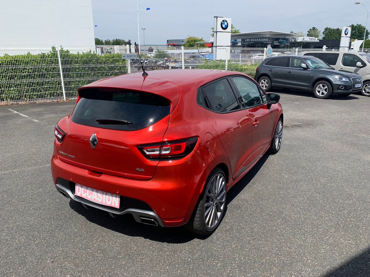 RENAULT Clio IV 200 ch | RS | Caméra recul | Régulateur vitesse | GPS | Bluetooth | Palettes volant