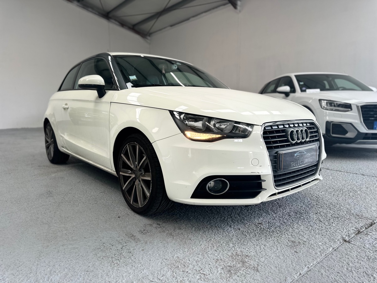 Audi A1 1.4 TFSI 122 AMBITION LUXE S TRONIC