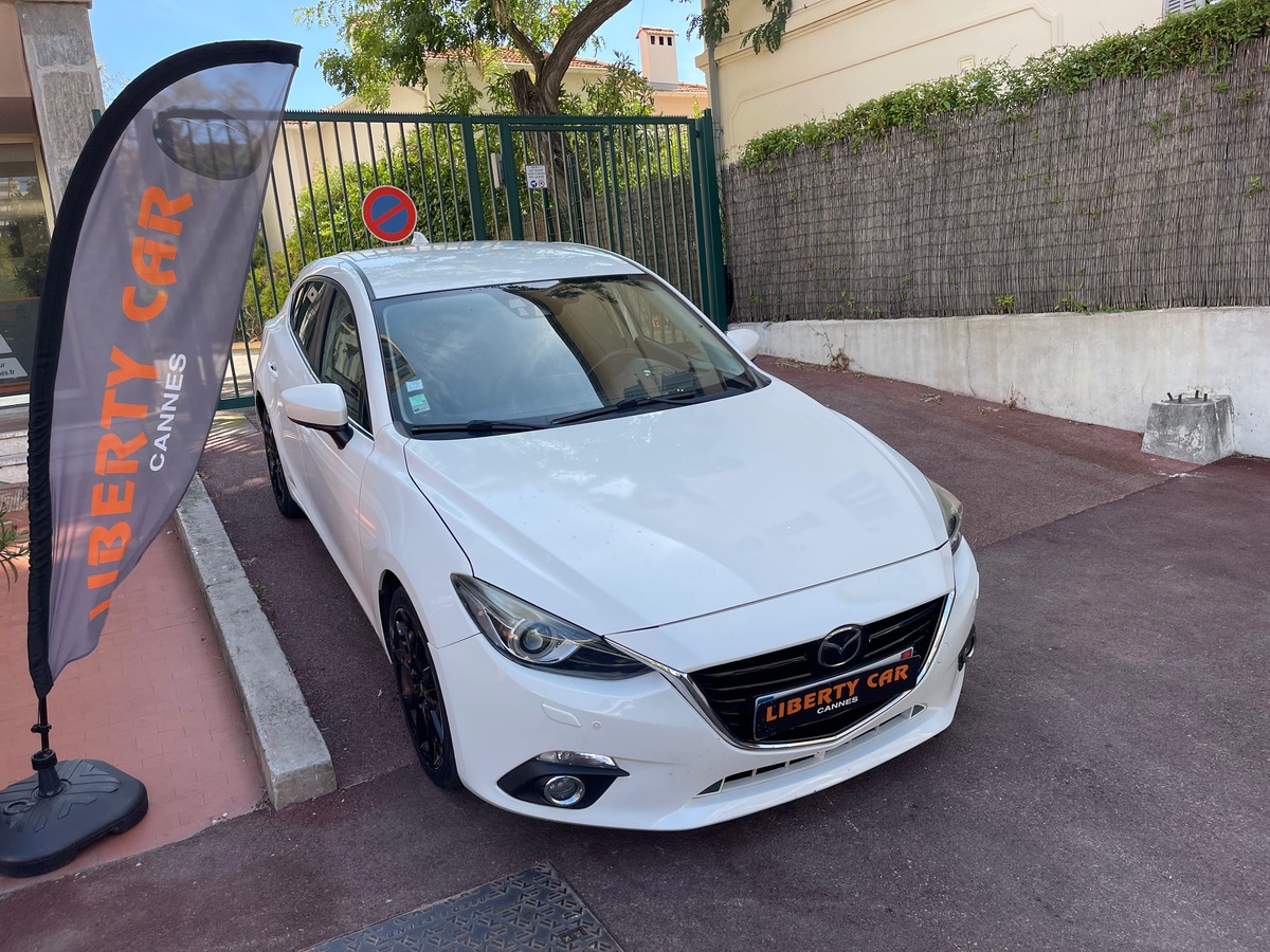 Mazda 3 2.0 120 CV SkyActiv-G / Pack Bose / Jantes Noires