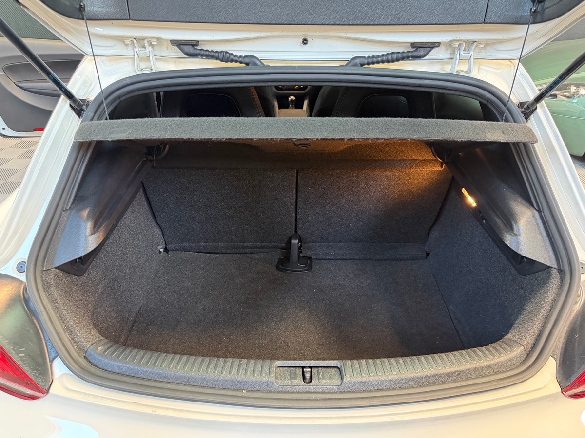 Volkswagen Scirocco SPORT EDITION 2.0 TDI 140CH SUIVI COMPLET VOLKSWAGEN