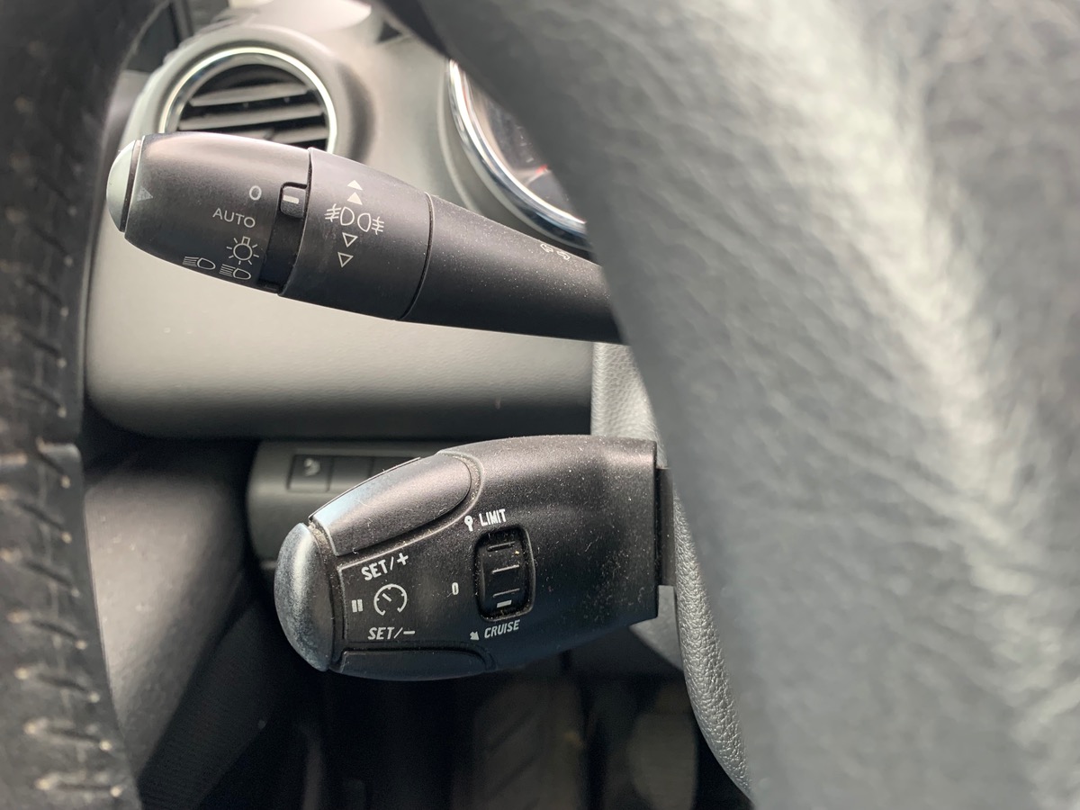 Peugeot 3008 115 ch | GPS | Bluetooth | Régulateur de vitesse | Sièges rang 2 rabattables à plat