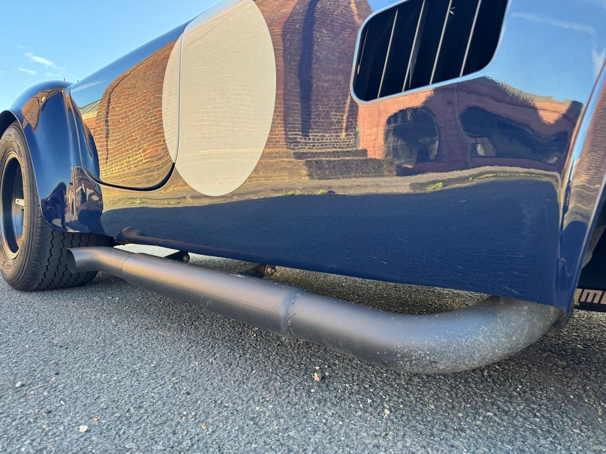 AC Cobra 289 FIA 6.4/390 Edelbrock 450cv - Restauré