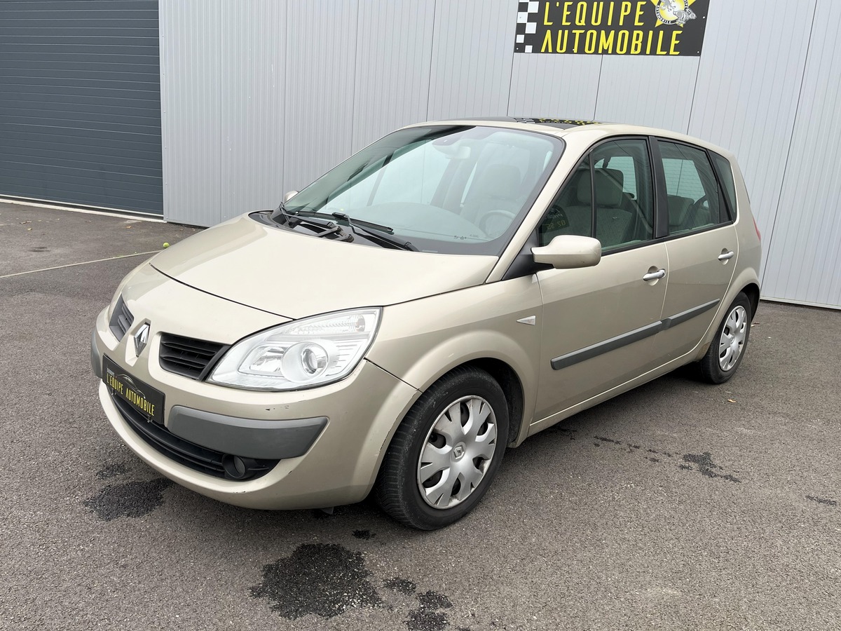 RENAULT Scenic II (2) 1.9 DCI 130 FAP EXPRESSION + attelage