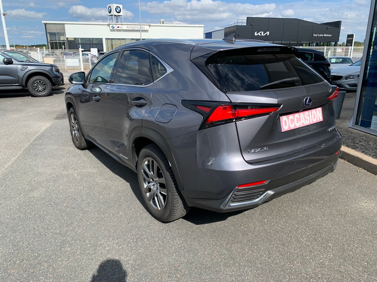 Lexus NX 300h 155 chevaux | Luxe | AWD | Caméra recul | Régulateur vitesse | GPS | Siéges chauffants