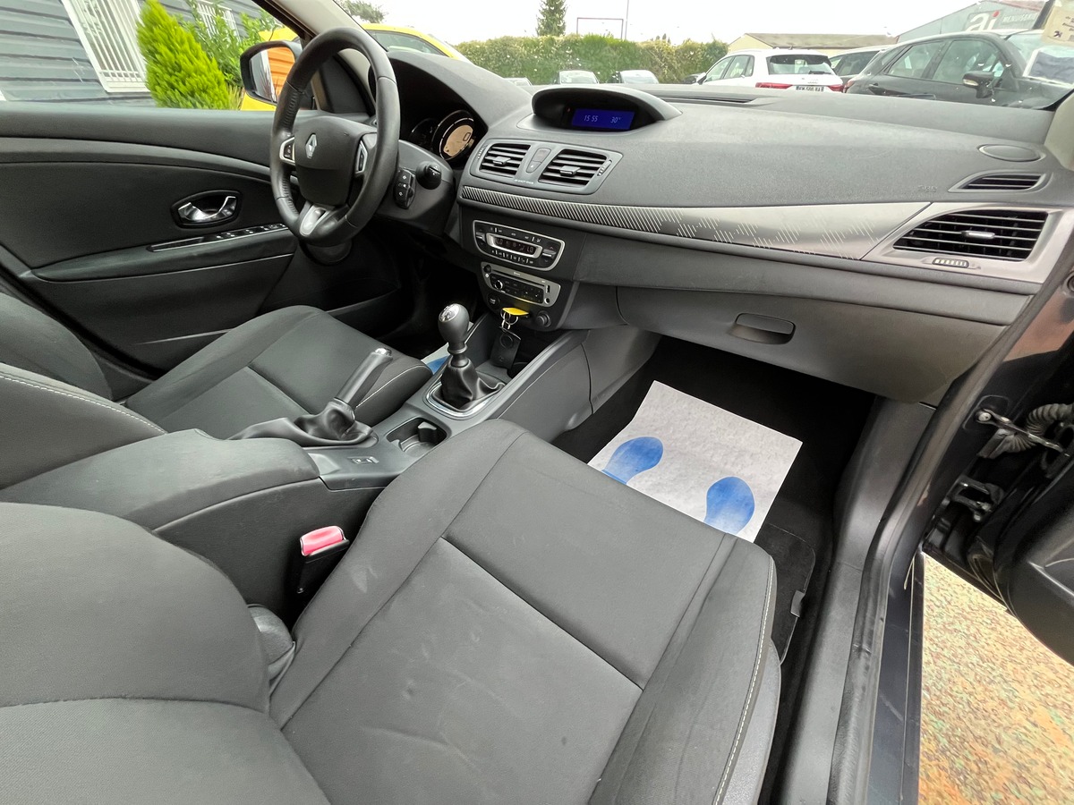 RENAULT Megane III Phase 2 Estate 1.5 dCi 110 CH