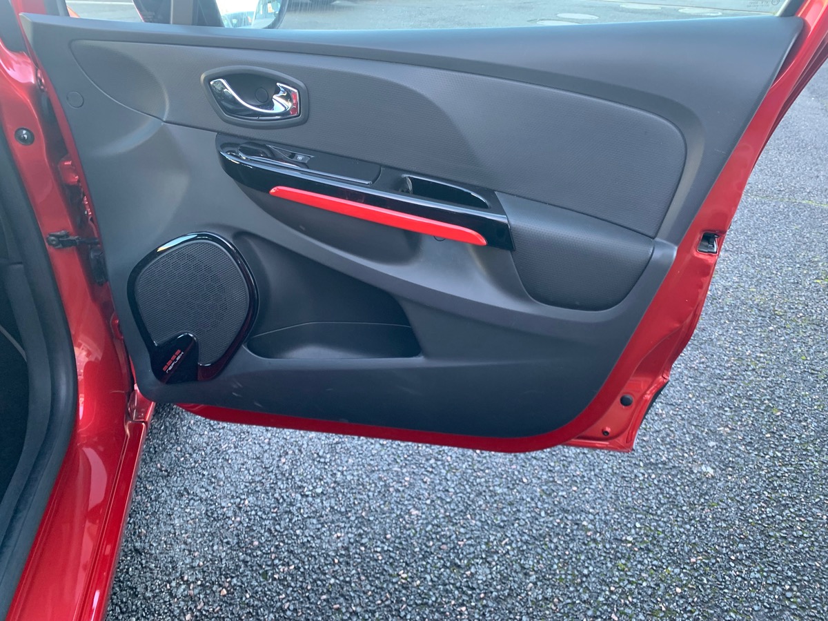 RENAULT Clio IV 90 ch | GPS | Régulateur de vitesse | Climatisation | Bluetooth | Démarrage sans clé