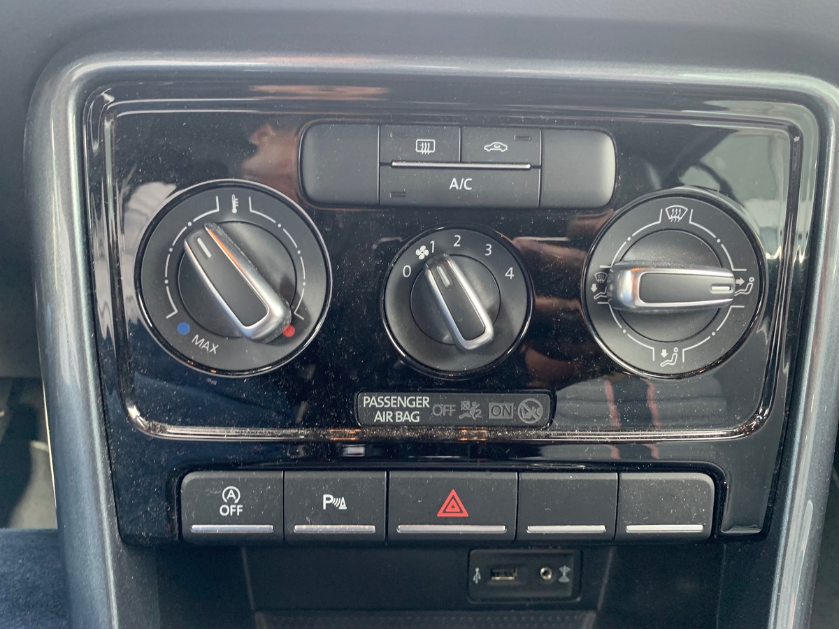 Volkswagen Coccinelle 105 ch | DENIM | GPS | Régulateur de vitesse | Écran tactile | Bluetooth