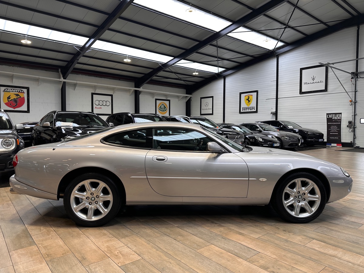 Jaguar XK8 Coupe 4.0l V8