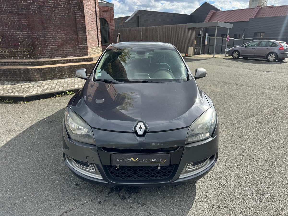 RENAULT Megane III 1.5 dci 110cv Limited - Garantie