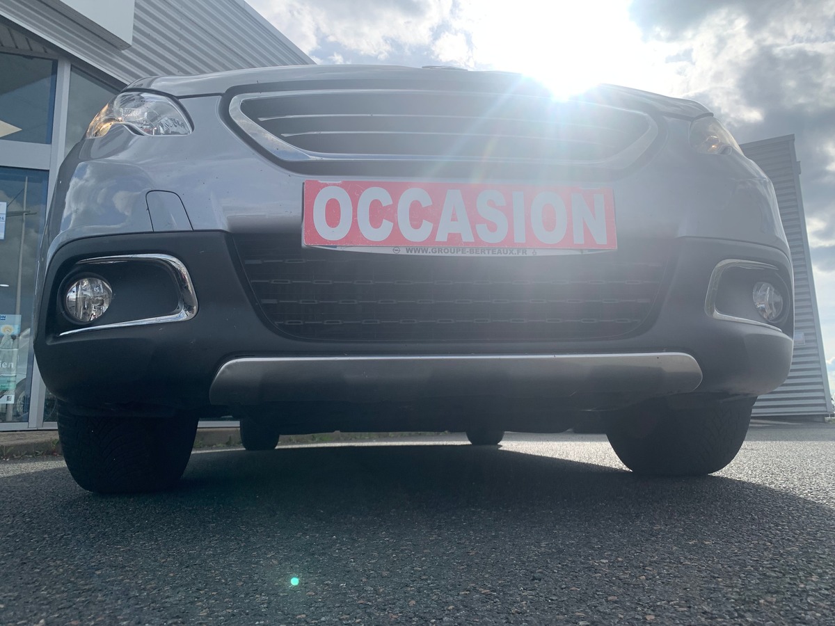 Peugeot 2008 100 ch | Style | Régulateur de vitesse | GPS | Bluetooth | Radar arriére | Barres toit