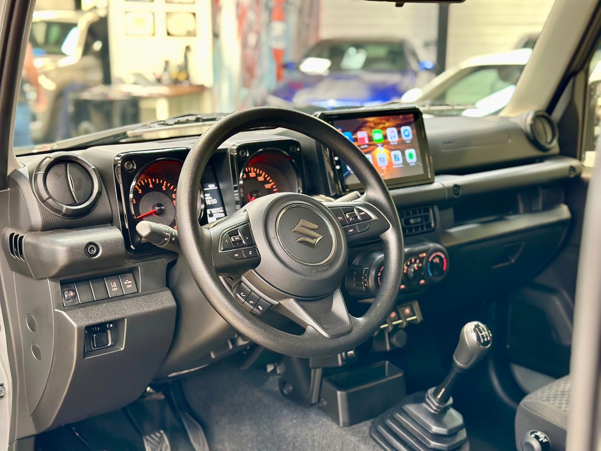Suzuki Jimny II 1.5 VVT 102 Privilege AllGrip BVM5 1ère Main FR j