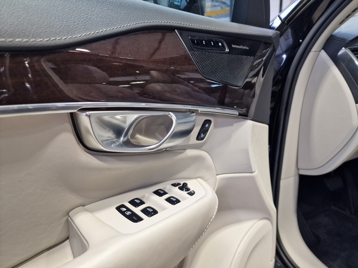 Volvo XC90 2.0 T8 INSCRIPTION LUXE 390 TVA RECUPERABLE 7 PLACES II E