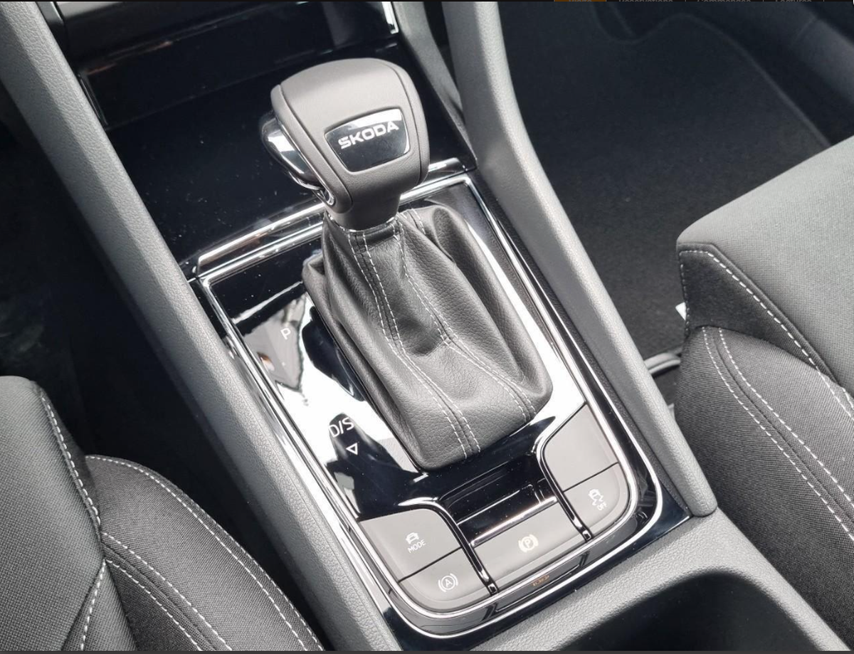 Skoda Karoq 1.5 tsi 150 sportline dsg7