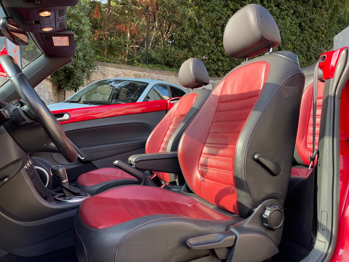 Volkswagen Beetle Cabriolet 1.4 TSI 160 CV / CarPlay / Intérieur Cuir /