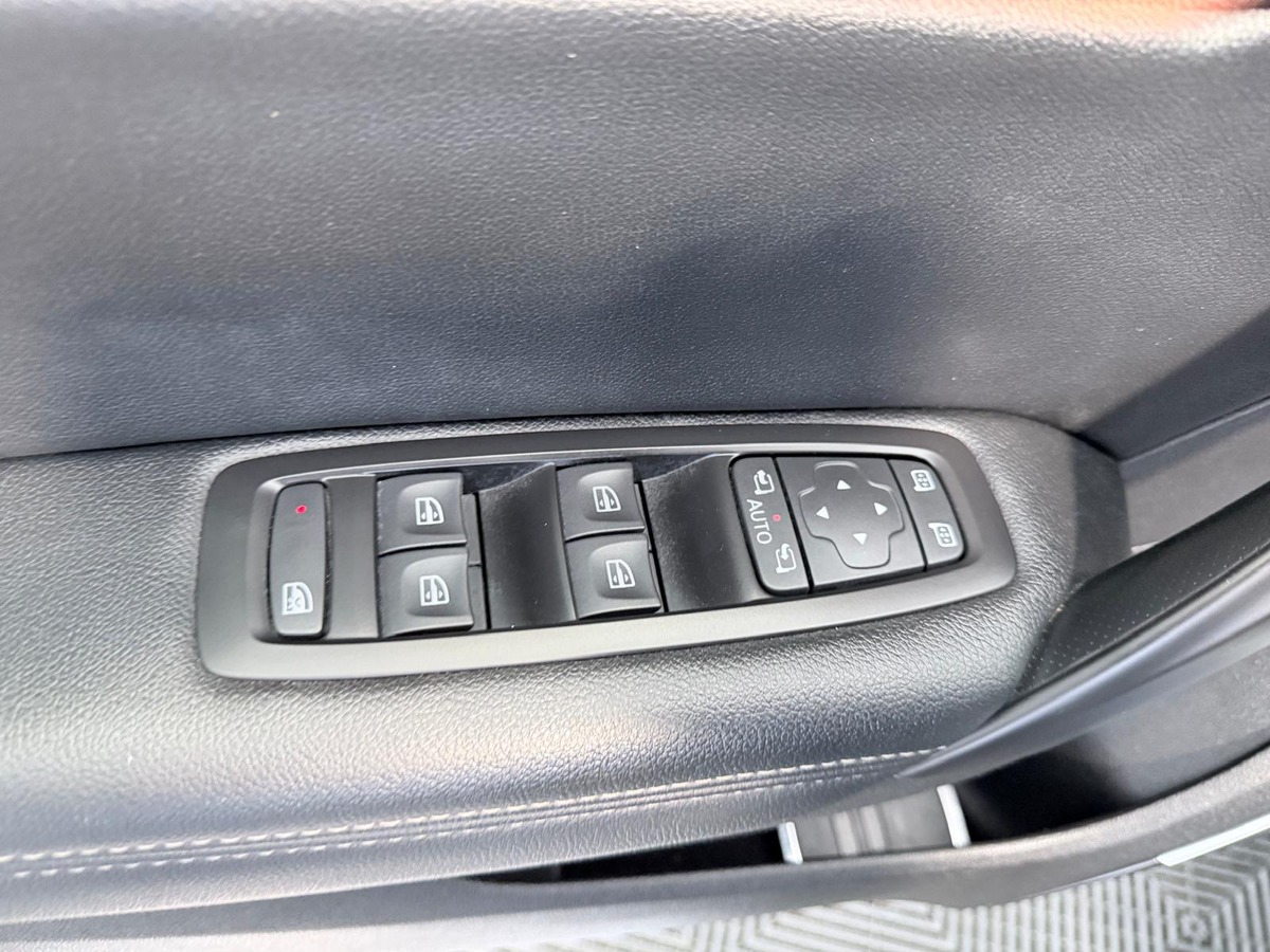 RENAULT Megane Estate 1.5 Dci 110 Edc Intens Bose  Première main