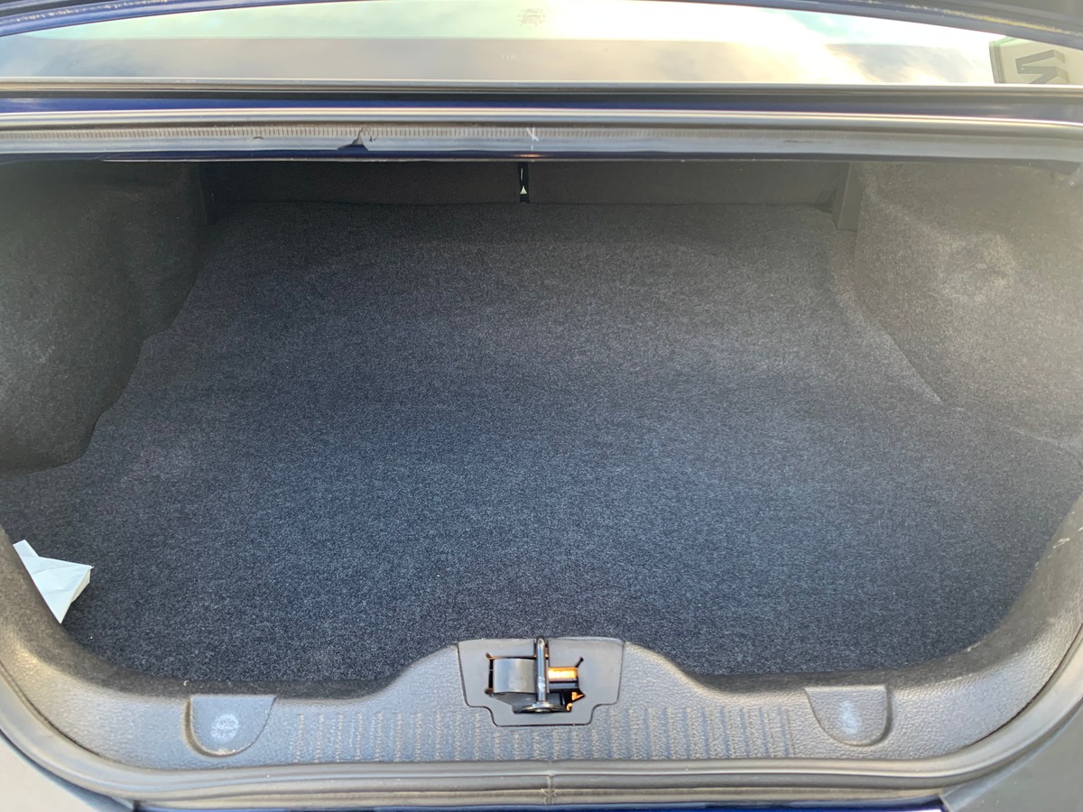 Ford Mustang 304 chevaux | V6 3.7L | Intérieur CUIR | Couleur Bleu Kona | Boite manuelle 6 vitesses