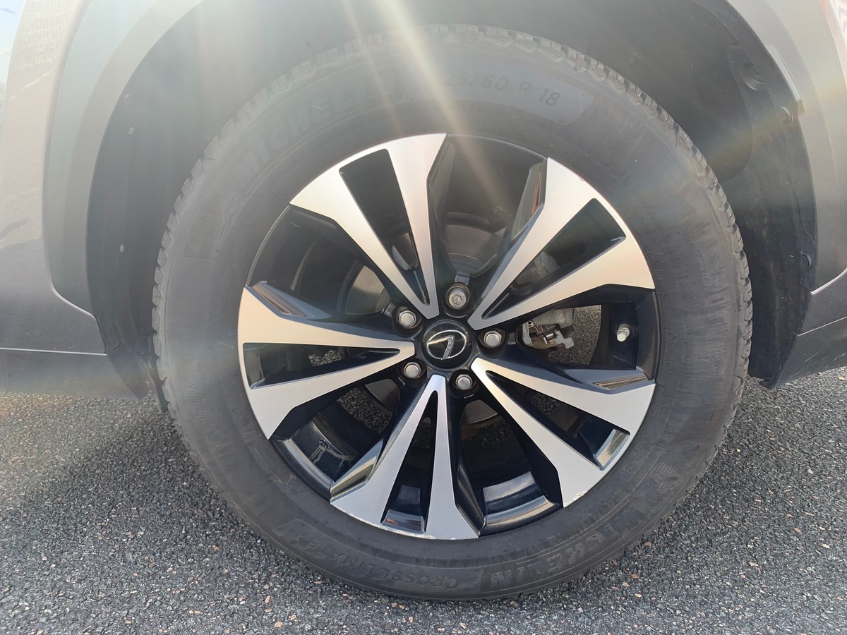 Lexus NX 300h 197 ch | F-SPORT 4WD | Caméra de recul | Siéges électriques | Toit panoramique | GPS